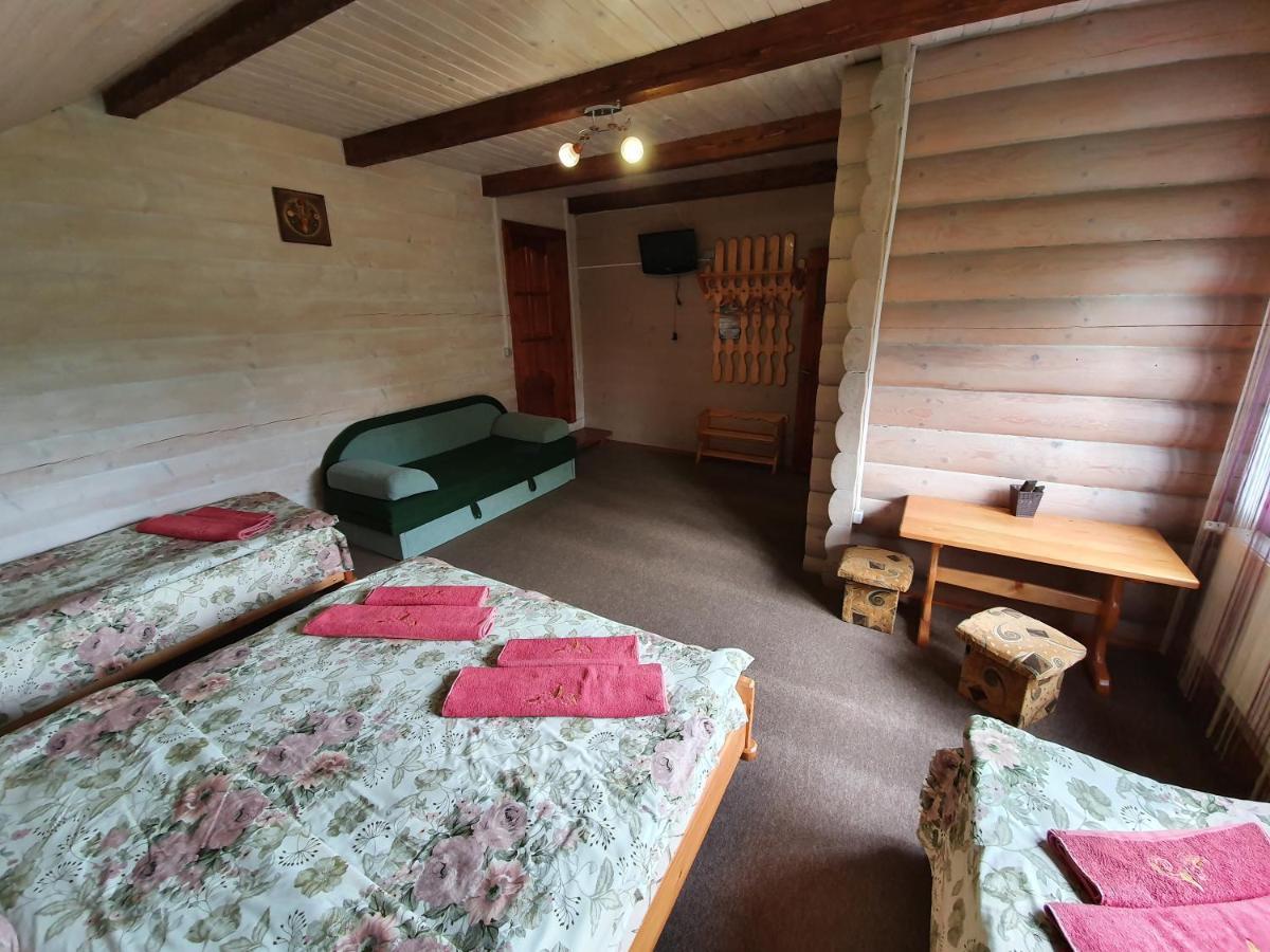 Hotel Lucy à Yaremtche Extérieur photo