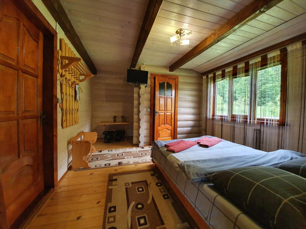 Hotel Lucy à Yaremtche Extérieur photo