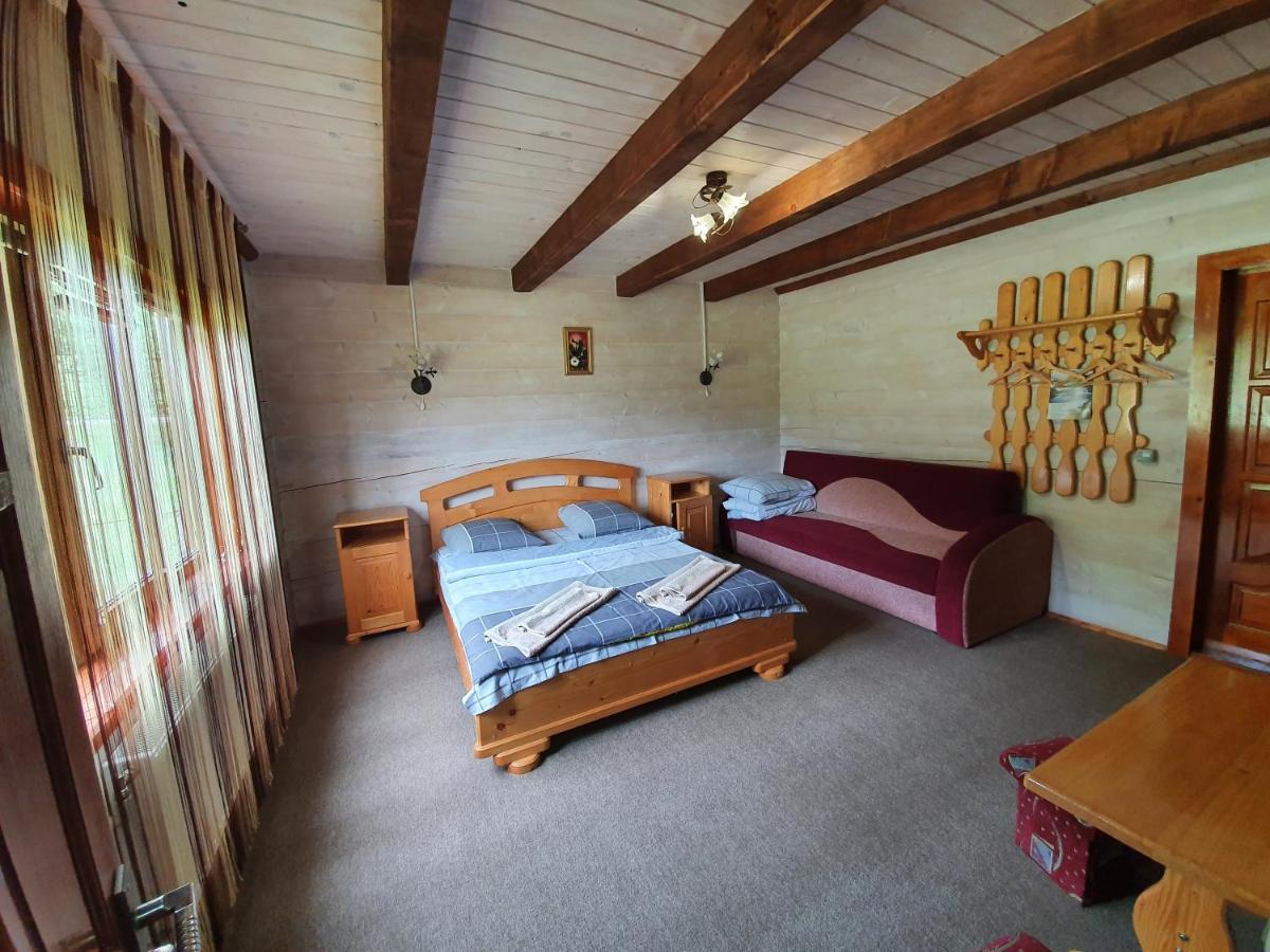 Hotel Lucy à Yaremtche Extérieur photo