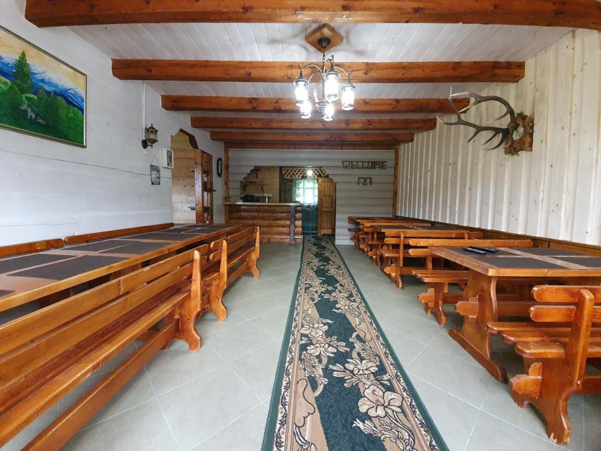 Hotel Lucy à Yaremtche Extérieur photo